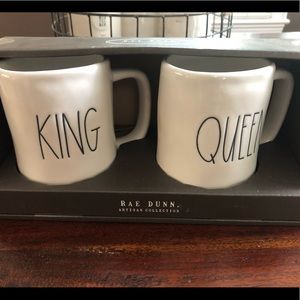 Rae Dunn King queen mug set